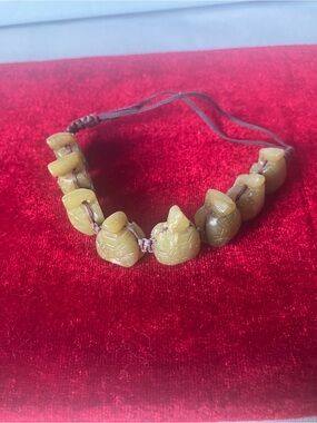 Vintage Chinese Carved Green Jade Turtle Tortoise Amulet Adjustable Bracelet 9”.